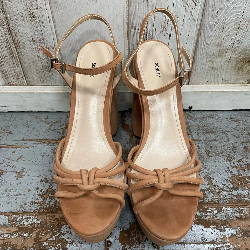 SCHUTZ great preowned